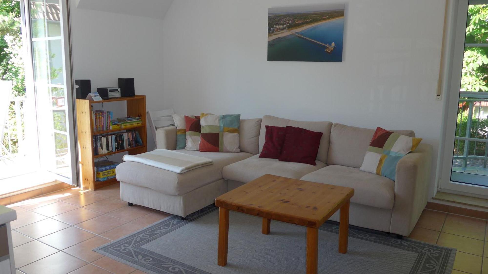 Haus Kranich _wg_ Strandlaeufer_ * Zingst